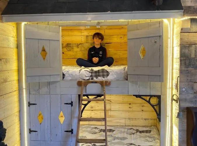 Willow Court Farm Studio East & Petting Farm, 8 Mins To Legoland & Windsor, 15 Mins To Lapland Uk